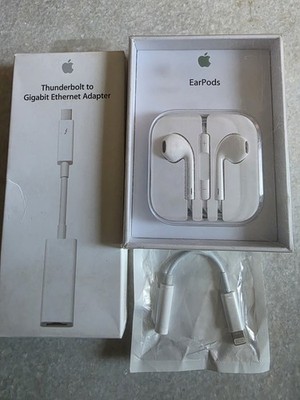 Apple Bundle EarPods Remote/Mic, Gigabit Ethernet Adapter, Lightning Adapter 
