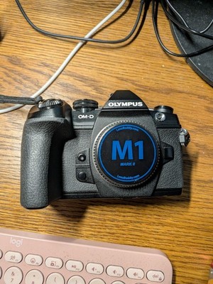 Olympus OM-D E-M1 Mark II 20.4MP Mirrorless Camera Body Black w/ Battery