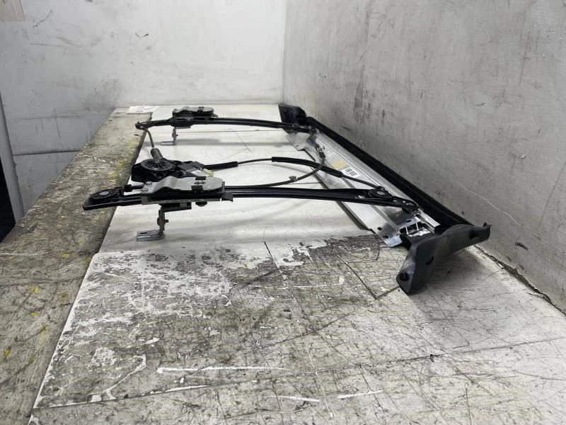 Mini Cooper HT R56 2007 puerta del conductor izquierda ventana regulador motor OEM+ Foto 3 de 4