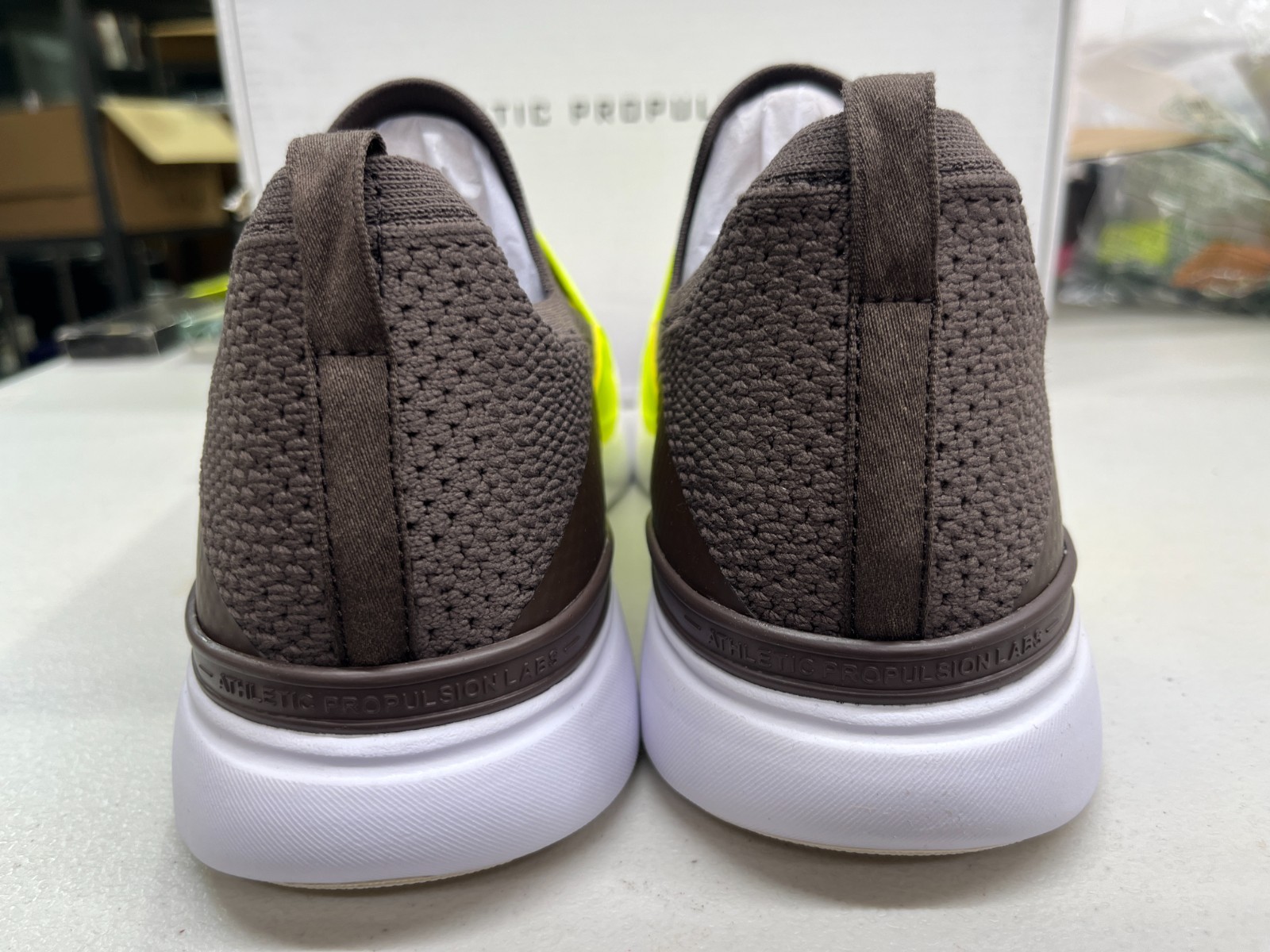 Athletic Propulsion Labs APL TechLoom Bliss 'Chocolate/Energy' / Men's Size 11