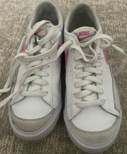 Nike Girls' Athletic Sneakers White Pink Gray Lace Up Low Top Comfort Size 4Y