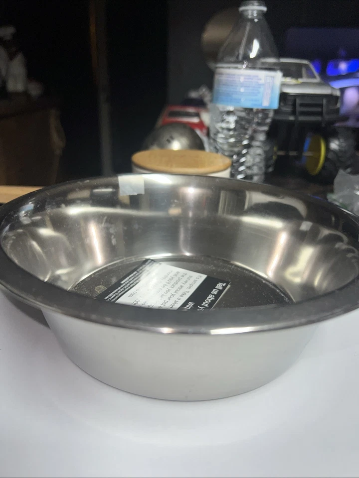 Cuenco grande de acero inoxidable para perros nuevo plateado Foto 2 de 2