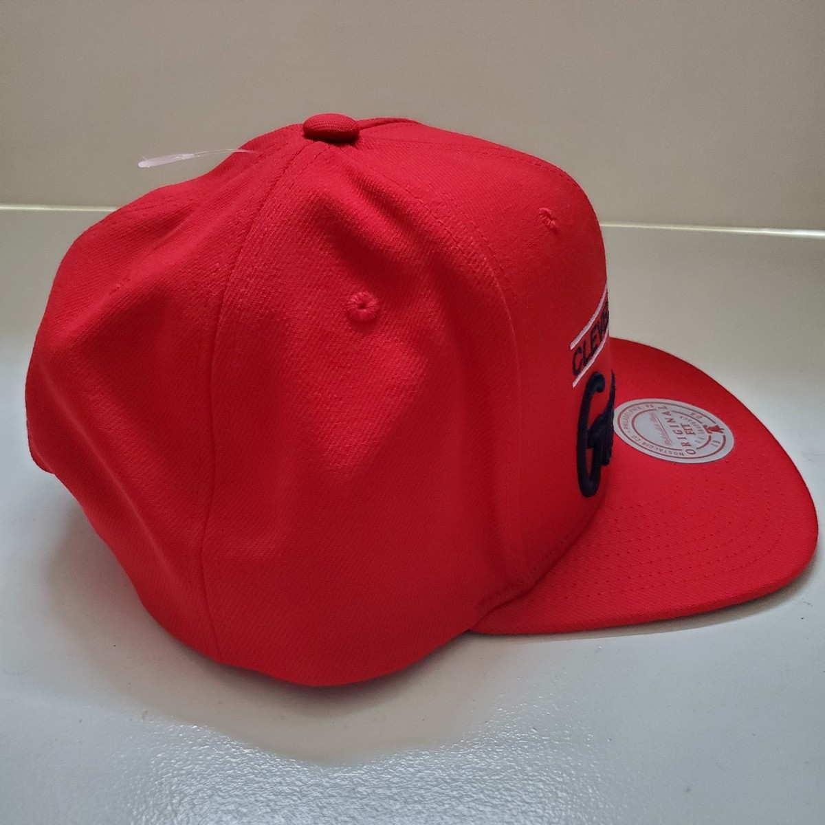NEW Mitchell & Ness Cleveland Guardians flat bill hat, Red Retro