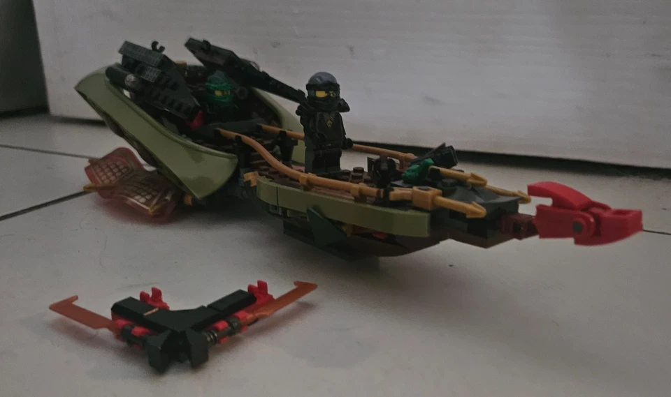 LEGO Ninjago 70623 Destiny's Shadow