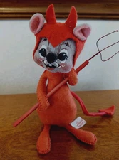 RARE 1965 1982 ANNALEE Mobilitee Red Devil Grey Mouse Doll w/ Pitchfork