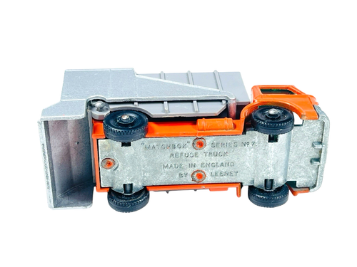Matchbox Lesney No. 7 Ford Refuse Truck w/E4 Style Box - Picture 8 of 12