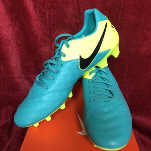 mens leather soccer cleats