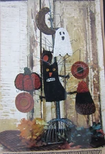 Humble Handwork Buttermilk Basin HOOKED FALL TREE ORNIES wool applique Pattern