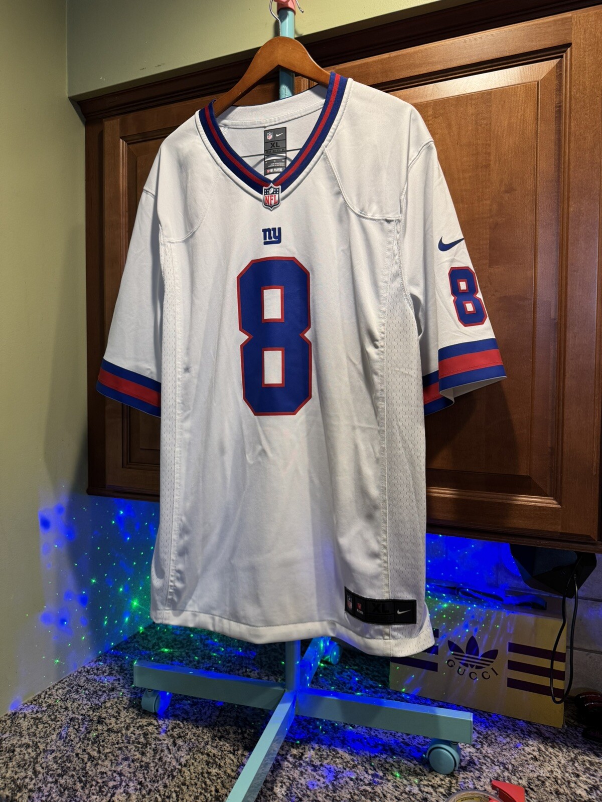 Picture 1 of 11
