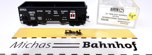 Micro Trains Line 56030 33' Twin Bay Hopper International Harvester 551 N 1:160  | Zustand: Gebraucht