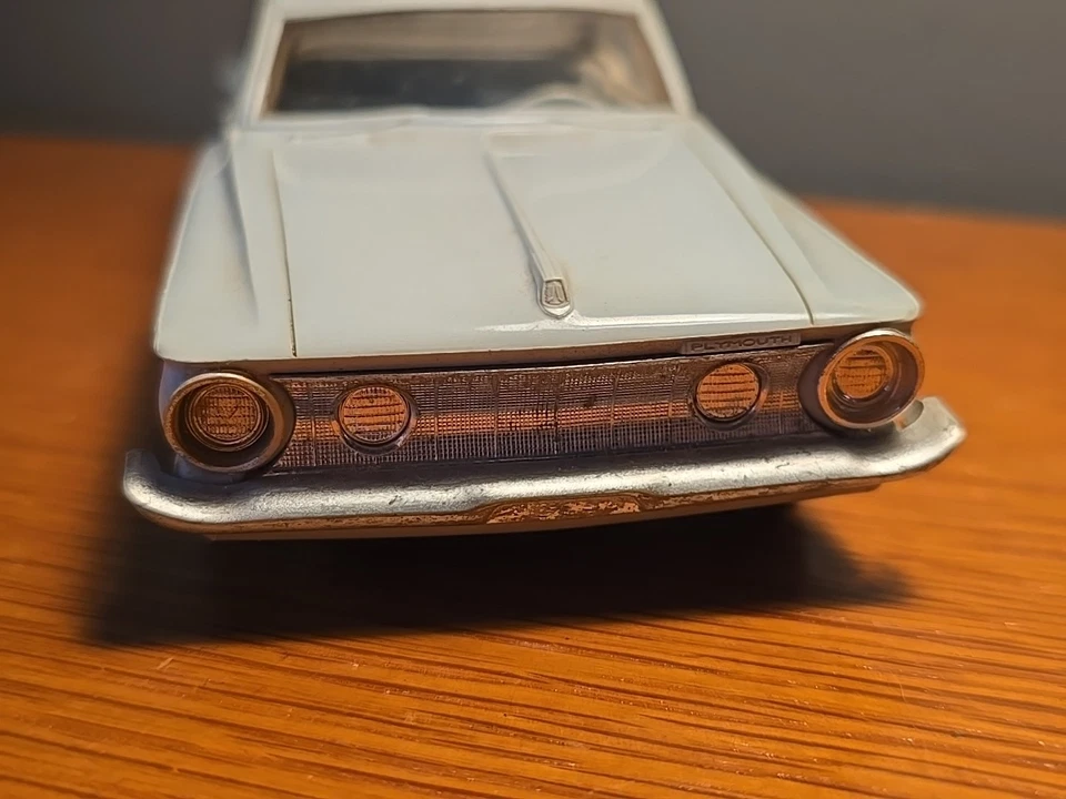 Johan Plymouth Fury 1962 cupé de 2 puertas azul bebé promoción coche modelo 1:25 en caja Foto 4 de 4