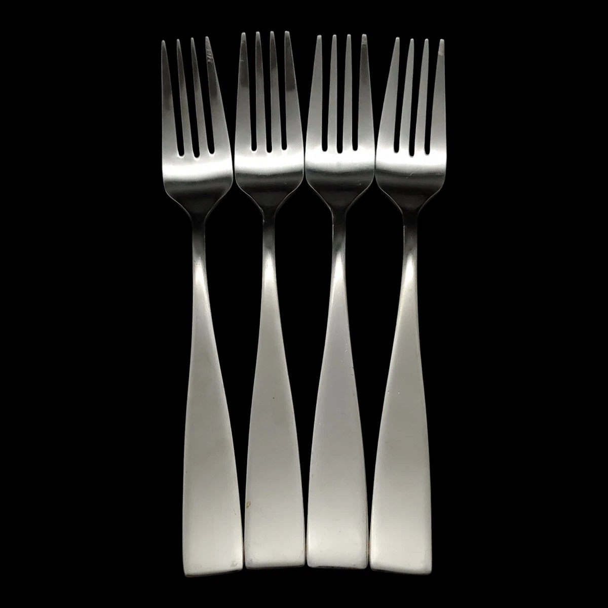TENEDOR DE CENA GOLD MUNICH PINK – DIVANO, SRL TENEDOR DE CENA GOLD MUNICH PINK – DIVANO, SRL