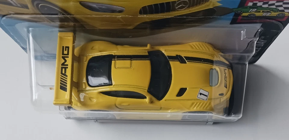Тампон/графика 2019 Hot Wheels 16 Mercedes-AMG GT3 с ошибкой автомобиля с отсутствующей стороной  - Изображение 2 из 3