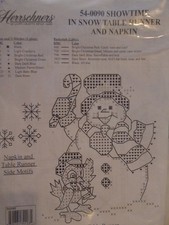 HERRSCHNER'S TABLERUNNER NAPKINS FROSTY THE SNOWMAN EMBROIDERY KIT