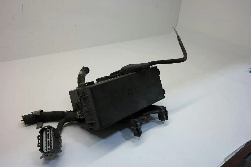 Ford Taurus 2013-16 caja de fusibles motor dos turbo sin equipamiento policial Foto 3 de 4