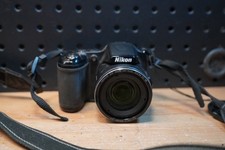 (L) Nikon COOLPIX L820 16.0MP Digital Camera - Black