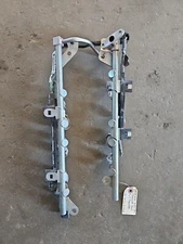 09-19 Infiniti G37 Nissan 370z VQ37VHR OEM Fuel Rail Assembly 17521-EY00A