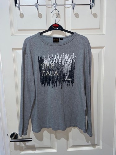 Girls long sleeve Yumi Grey Top , front embellishments, size Medium, see label