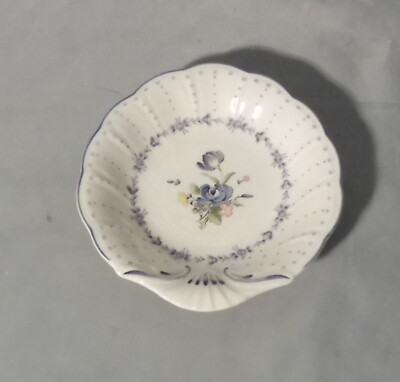 Vanessa Blue Peony v. Nikko , Muschelschale Ø 12 cm , Höhe 2 cm