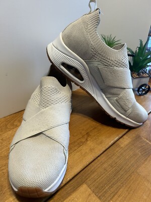 SKECHERS Women's Uno Cross Knit Athletic Shoes Slip On