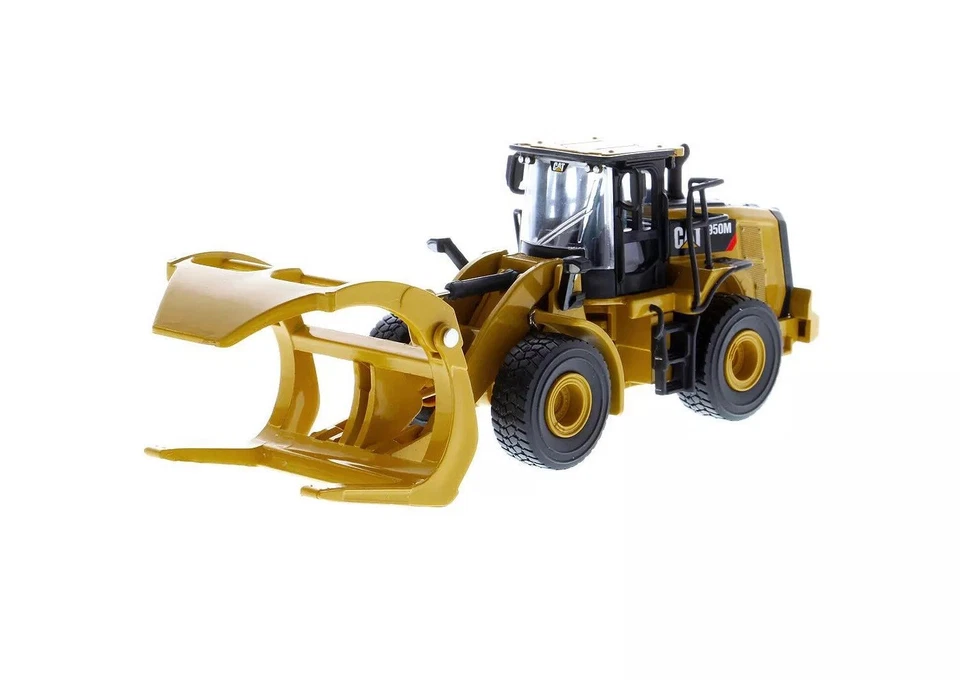 Diecast Masters - 1/64 Cat 950M Wheel Loader (BBDM85635) - Image 3 of 4