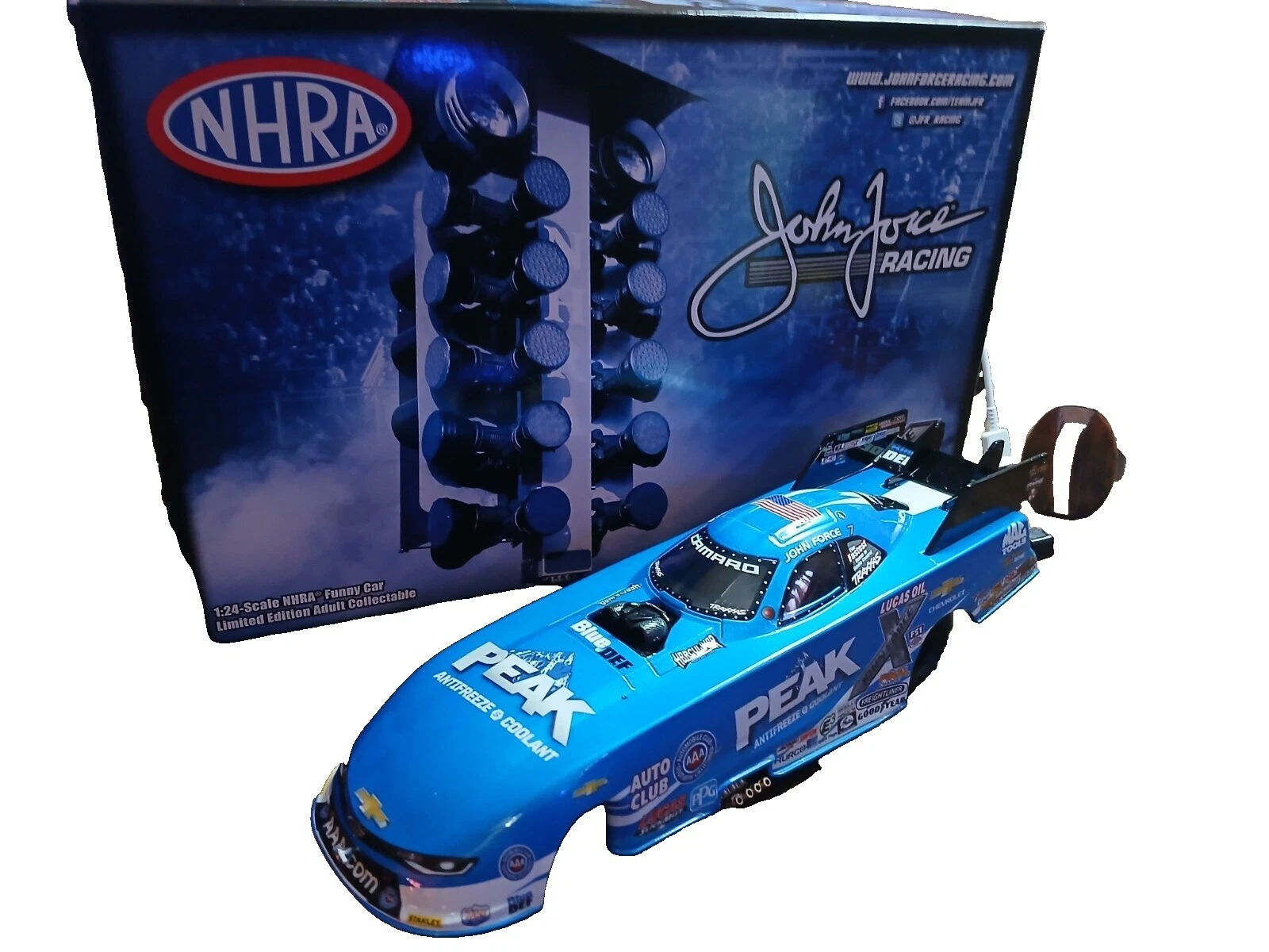 Литые модели спортивных и туристических автомобилей Action NHRA 2016 год год выпуска автомобиля