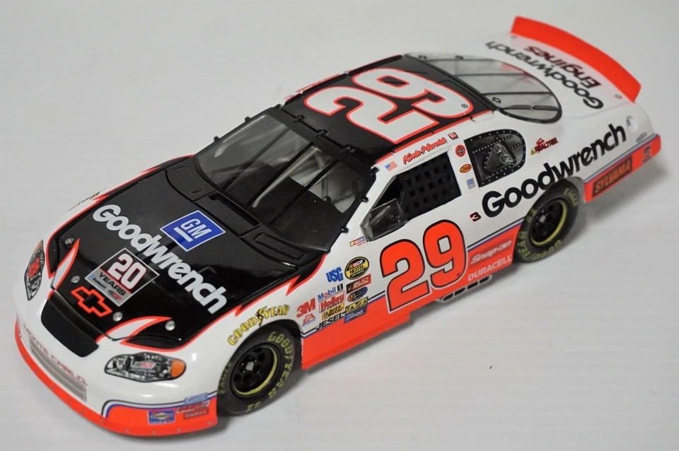 Coche RCCA 1/24 Kevin Harvick #29 GM Goodwrench/Atlanta Special 2005 - 1 de 600 Foto 2 de 4