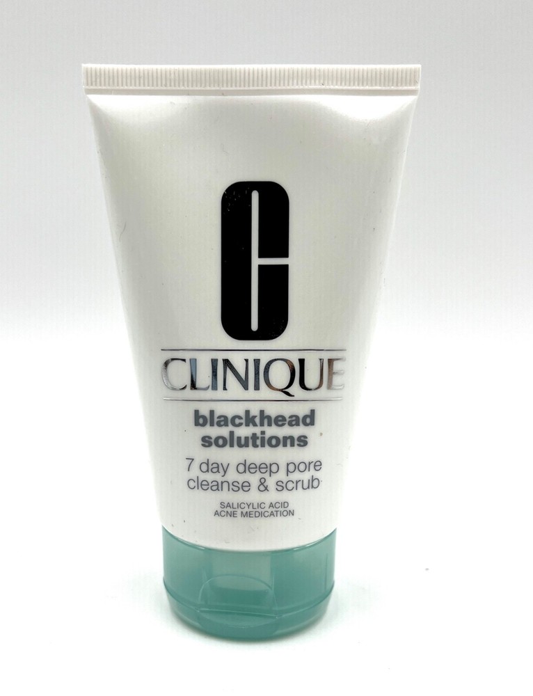 Clinique Blackhead Solutions 7 Day Deep Pore Cleanse & Scrub  125ml ~ Full size