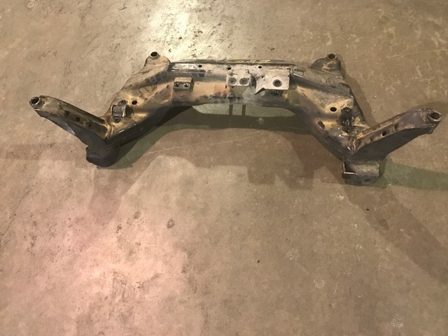 kansanページ 2000-2006 Nissan Sentra Crossmember Body Frame Mount Bush