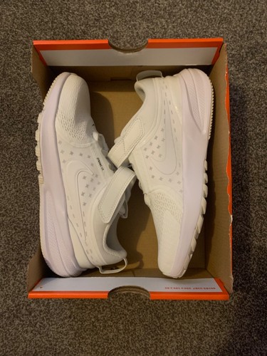 Nike Star Runner 5 (PS) Summit White Brand New Size UK 2 Kids