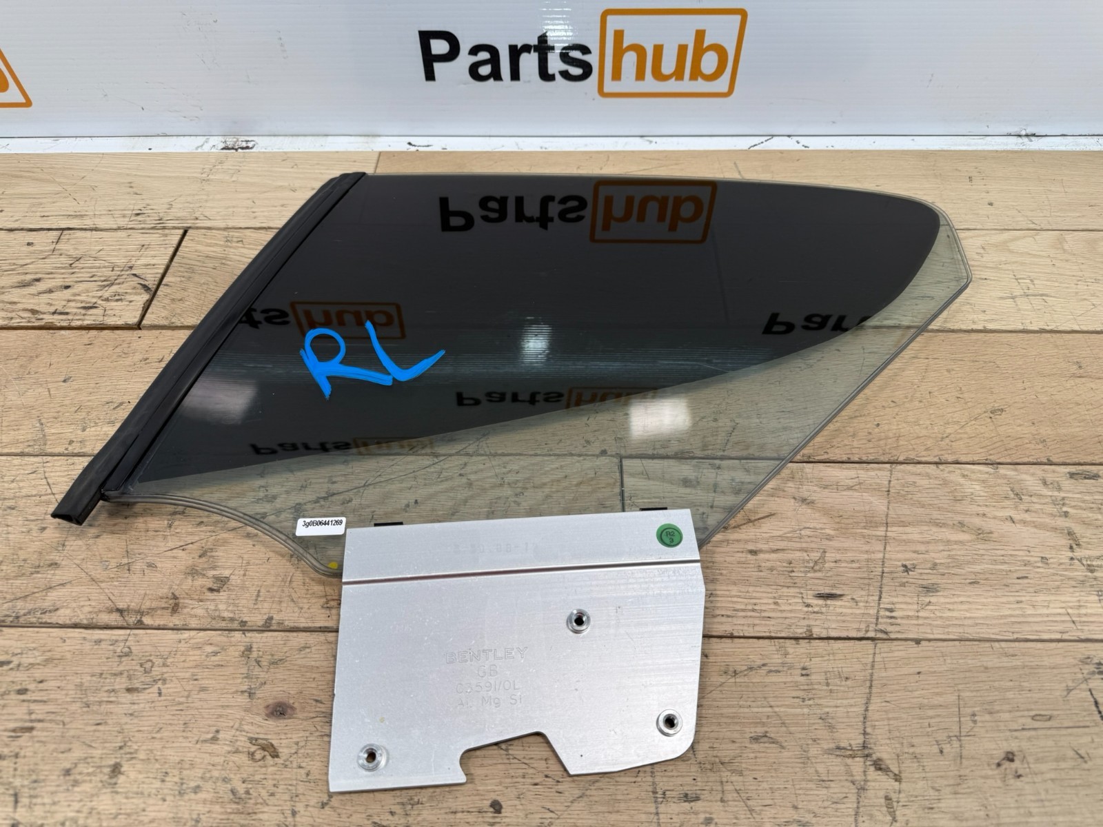2013 BENTLEY CONTINENTAL GT OEM REAR LEFT QUARTER WINDOW GLASS