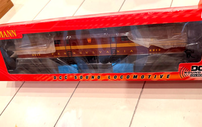 Bachmann HO Scale 65302, GG-1 Electric Locomotive, PRR 4913, DCC sound ''GG1''