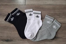Alo Yoga Unisex Half Crew Throwback Socks 3 Pairs Size Medium