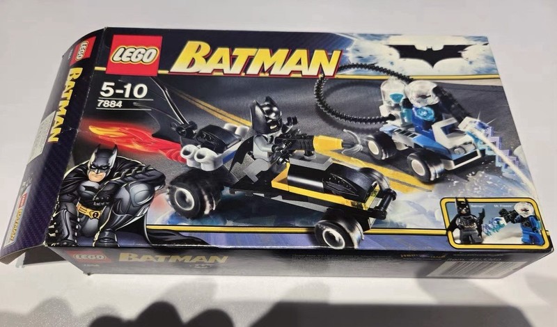 LEGO Batman's Buggy: The Escape of Mr. Freeze 7884 In 2008 New Retired