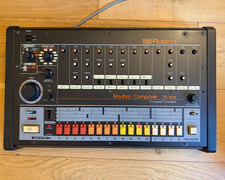 ROLAND TR-808 Rhythm Composer