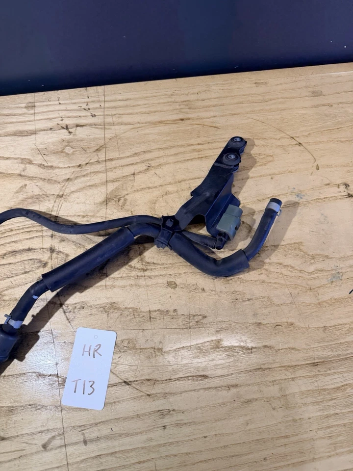 07-09 NISSAN 350Z Fuel Damper Unit OEM Vent Line Used Vq35hr - Image 3 of 4