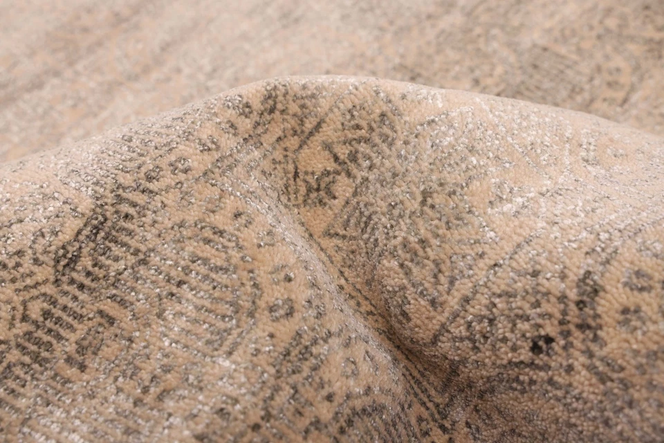 Hand-knotted Area Rug 2'6" x 10'2" Traditional Wool/Silk Oriental Carpet - Image 3 of 4