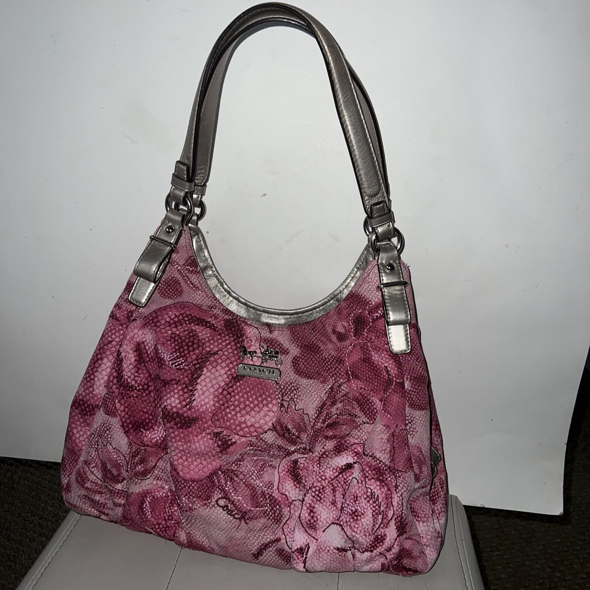 美品 Coach Maggie Madison Pink Floral Hobo COACH #19642 Maggie Madison Pink Floral Hobo Shoulder Bag