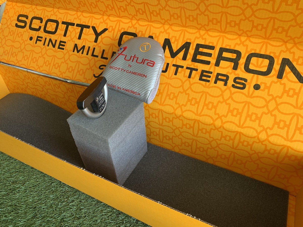 Scotty Cameron 34” Futura test sample (circle T) Putter