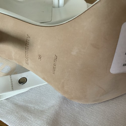 Stiletto de cuero Burberry - Imagen 5 de 9