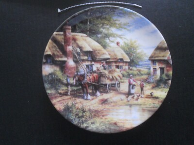 Teller: Wedgwood ''Mending the Thatch'' Chris Howells Country Days Sammlerstück #5