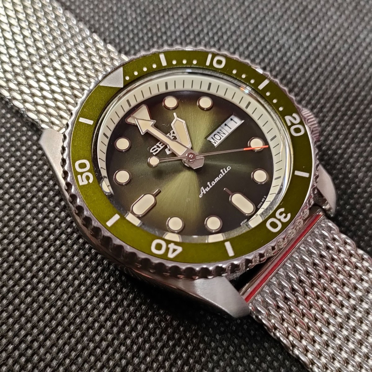 SEIKO セイコー 4R36 07-GO クリーム色 SEIKO セイコー 4R36 07-GO クリーム色