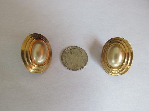 Vintage Napier Hinged Screw Back Faux Pearl Cabochon Earrings Gold Tone Signed - Picture 9 of 9