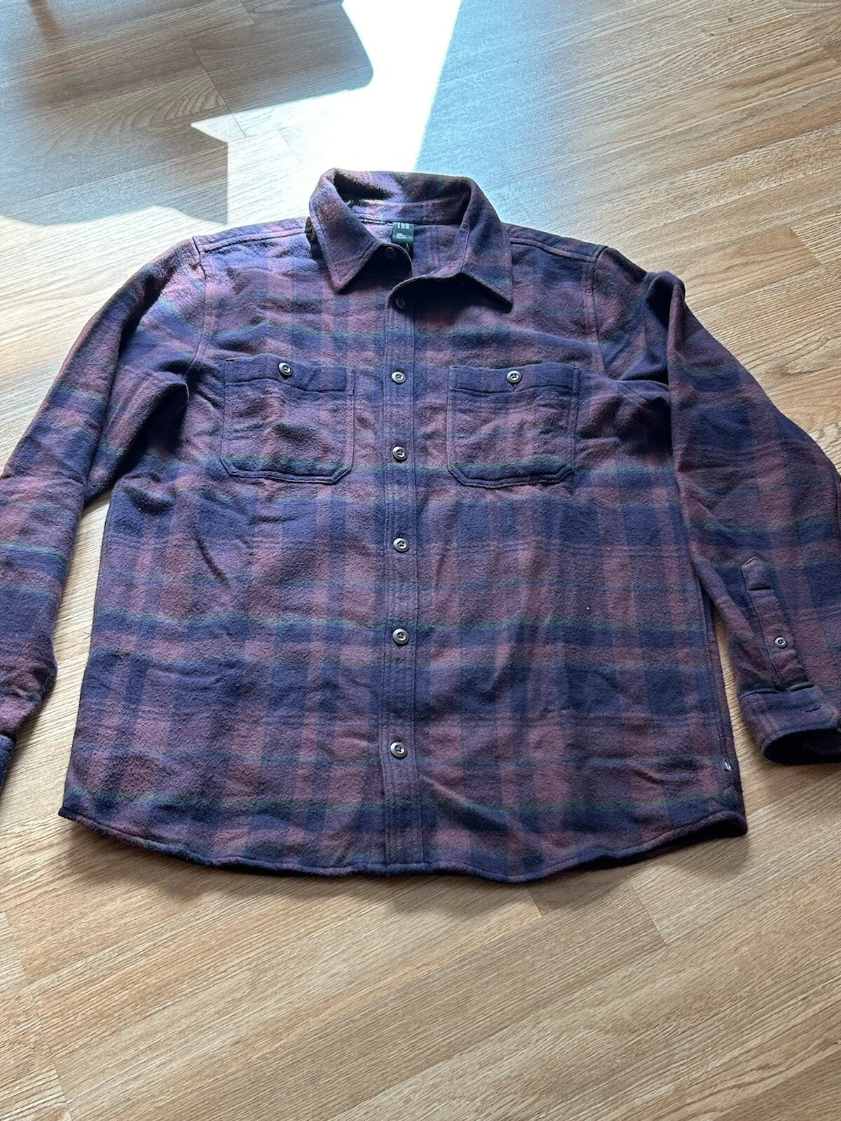Mountain Hardwear Flannel Shirt Mens L Red Plaid Outdoor Long Sleeve Button Up