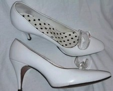 Vtg 1950s 60s White Patent Leather ANDREW GELLER lucite Toe Bow Heel Shoes 7 A