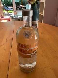 Absolut Vodka Oriantal Apple 1000ml Design 2011