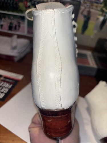 Super Teri White Ice Skates Size 4 1/2 AAA 50 MK Sheffield Steel Prof Blades - Picture 13 of 17