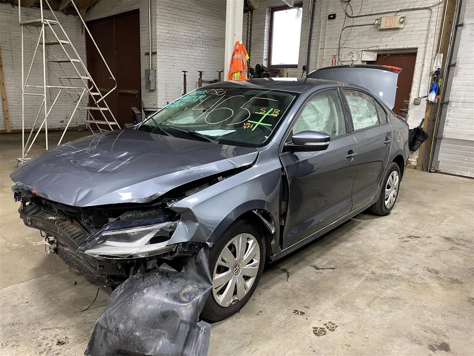 ENGINE MOTOR Beetle Jetta Passat 2014 14 2015 15 1.8L 1429384 - Image 3 of 4