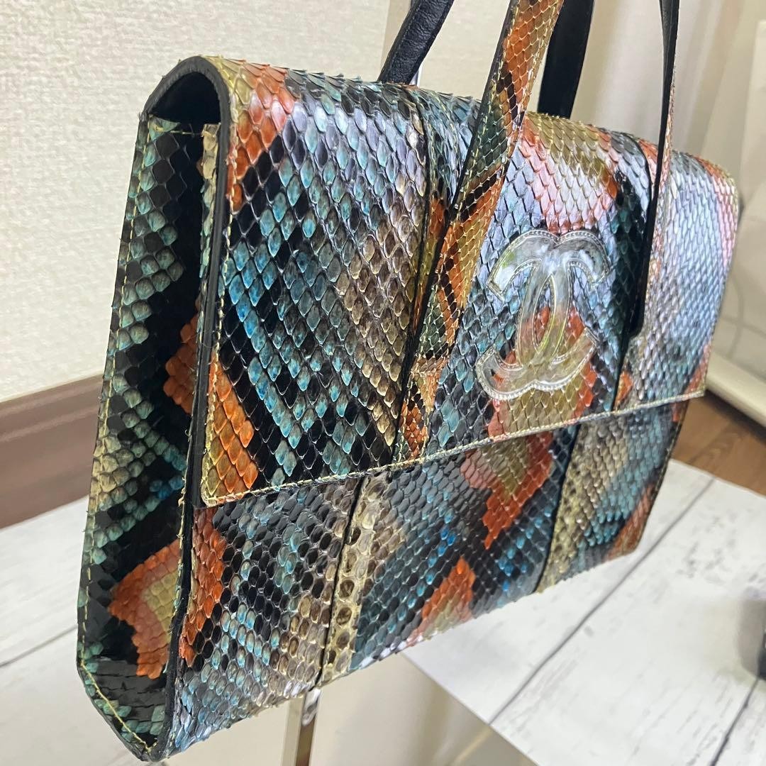 CHANEL Multicolor Python Leather Shoulder Bag Vin… - image 7