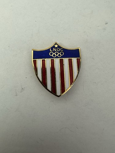 VTG 1984 Los Angeles Olympic Committee Liberia Flag Colors Pin NOC Rare Badge